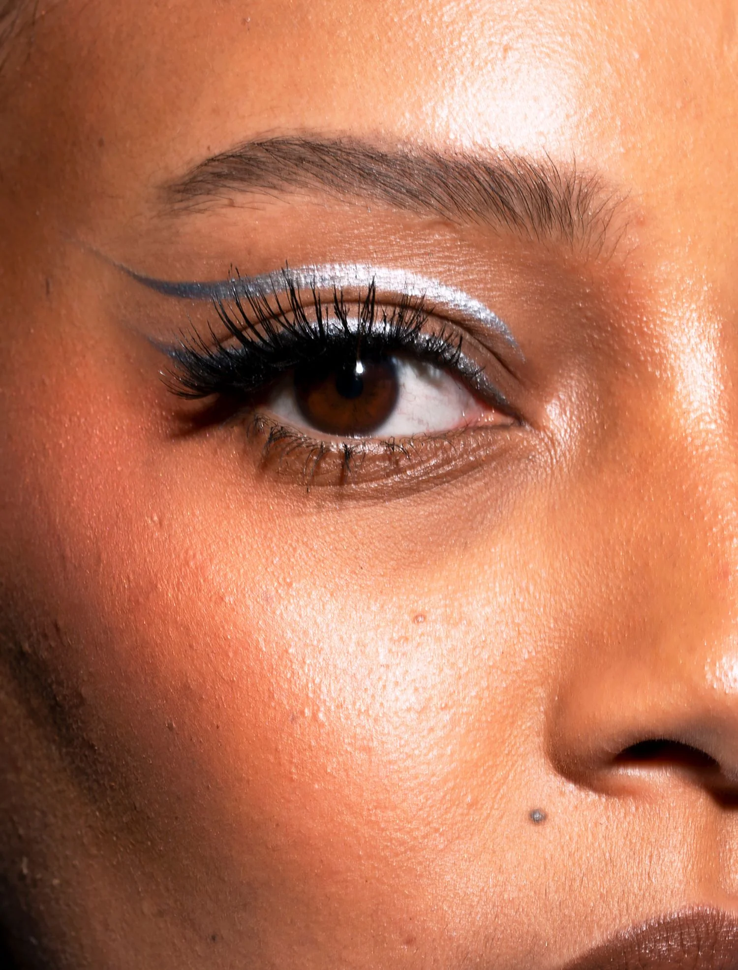 The lash - Image 12